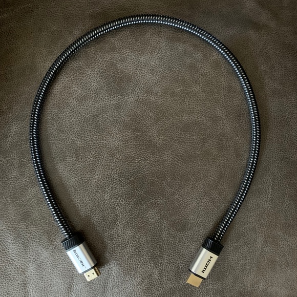 HDMI Cable (4K 60Hz, HDCP 2.2, HDR, 18Gbps) 2ft - Picture 7 of 9